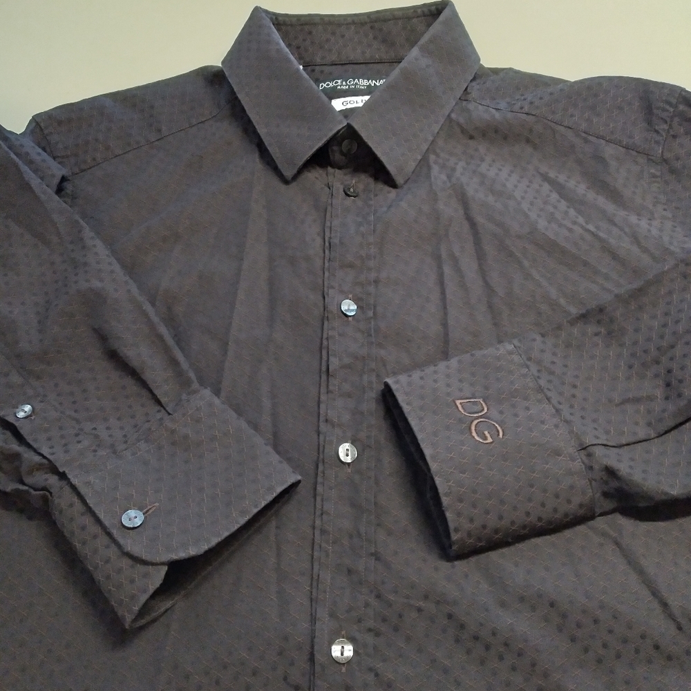 Dolce & Gabbana Gold Dress Shirt with Embroidered Logo on sleeve Sz 16 1/2, 42